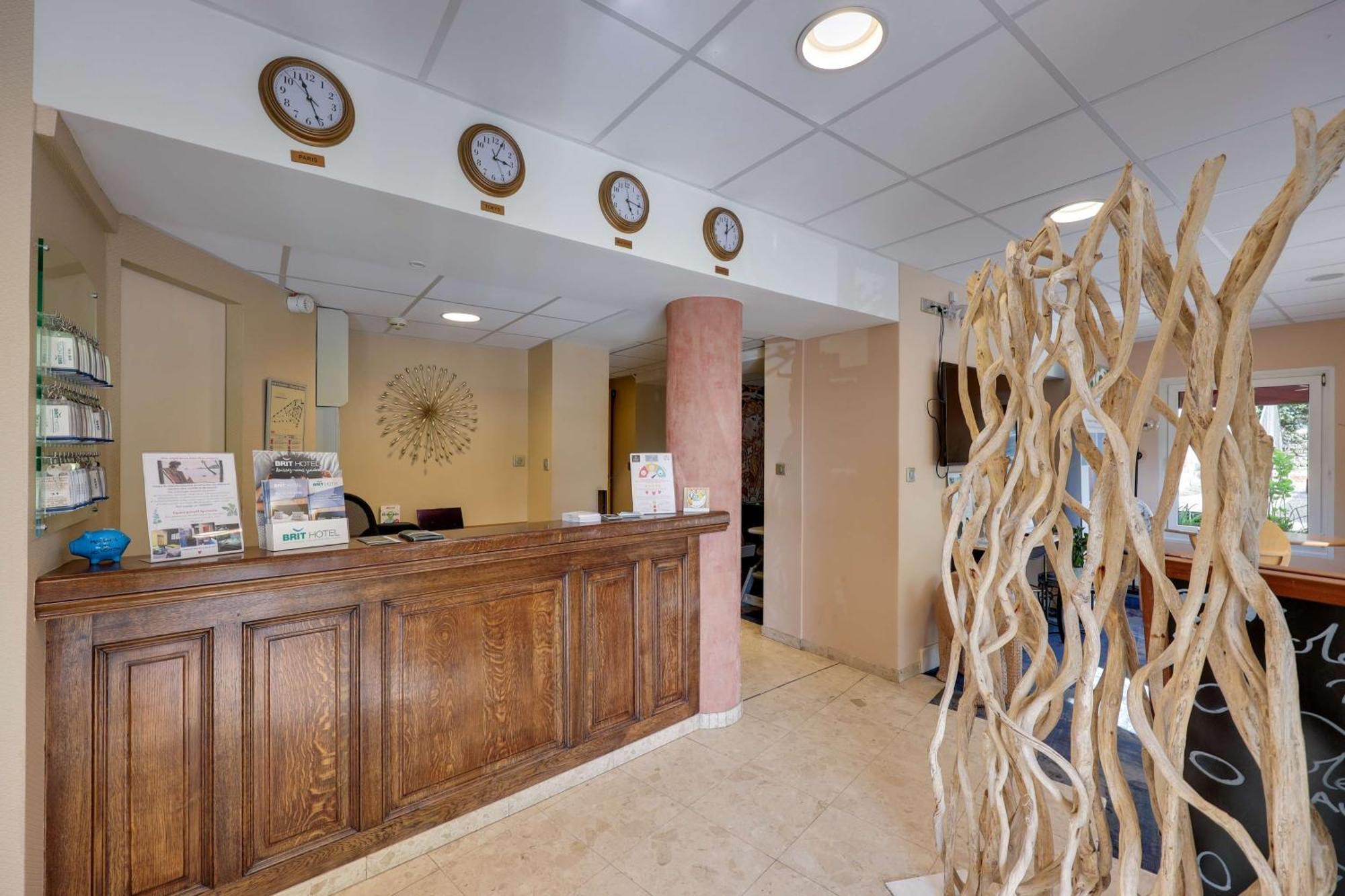 Brit Hotel & Spa Le Roc Au Chien Bagnoles de l'Orne Normandie Exterior photo