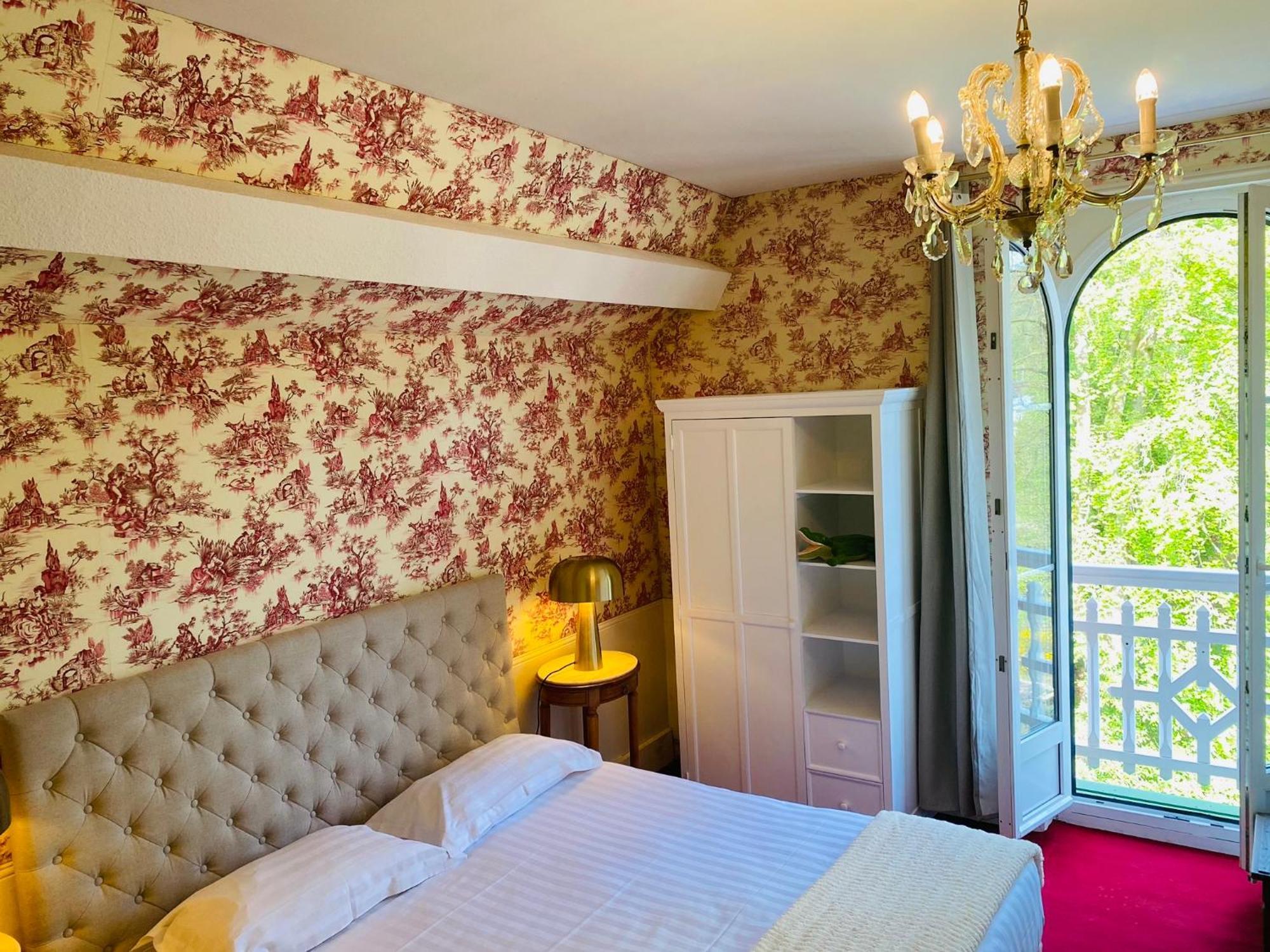 Brit Hotel & Spa Le Roc Au Chien Bagnoles de l'Orne Normandie Exterior photo